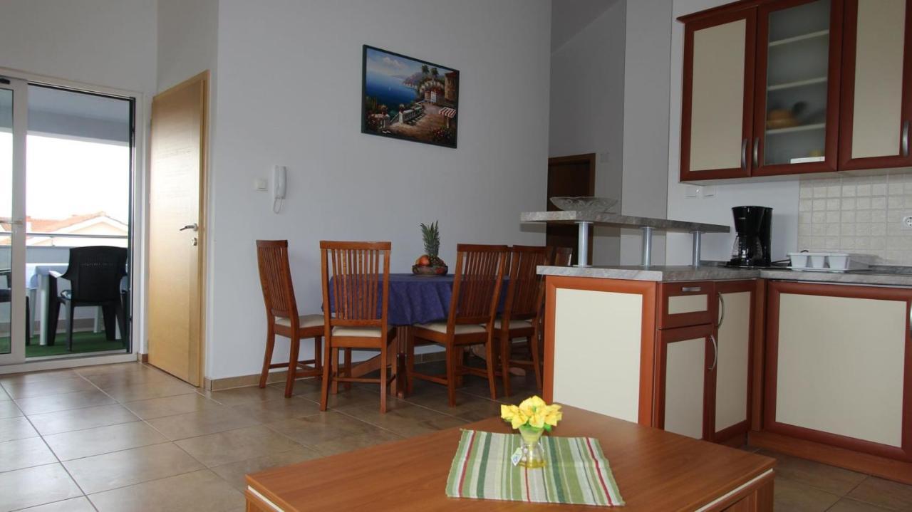 מאלינסקה Apartments Vabec מראה חיצוני תמונה