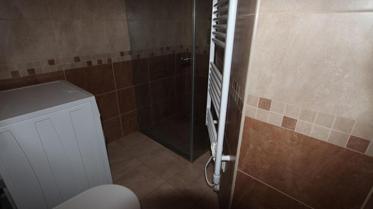 מאלינסקה Apartments Vabec מראה חיצוני תמונה