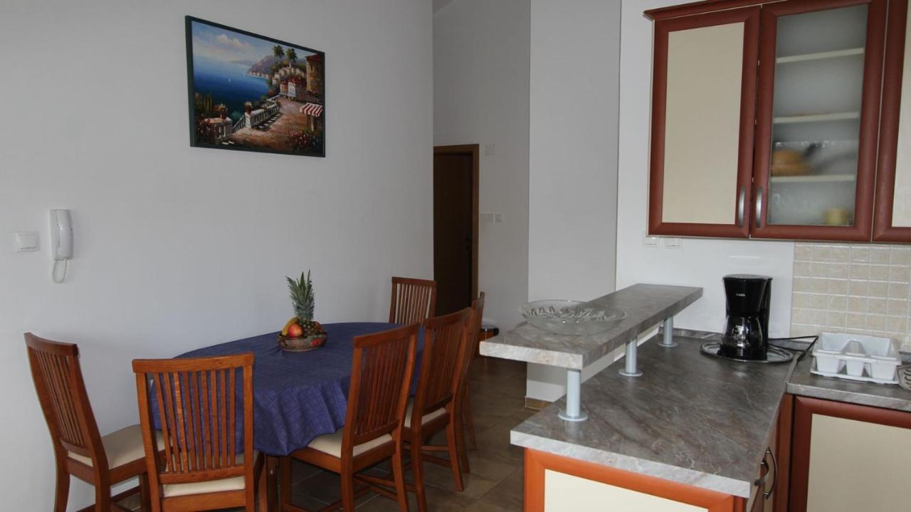 מאלינסקה Apartments Vabec מראה חיצוני תמונה